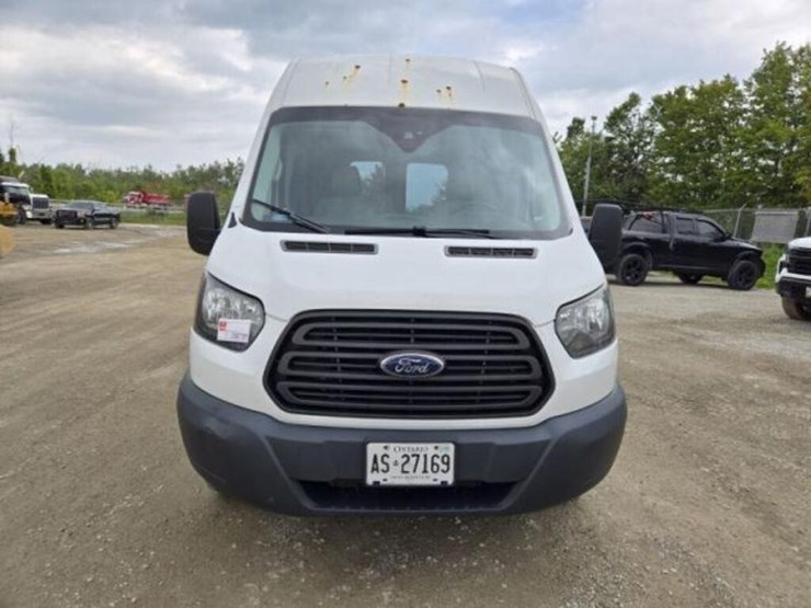 2016-ford-transit-image-2