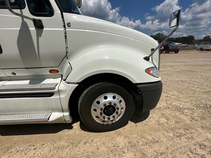 2015-international-prostar-image-32