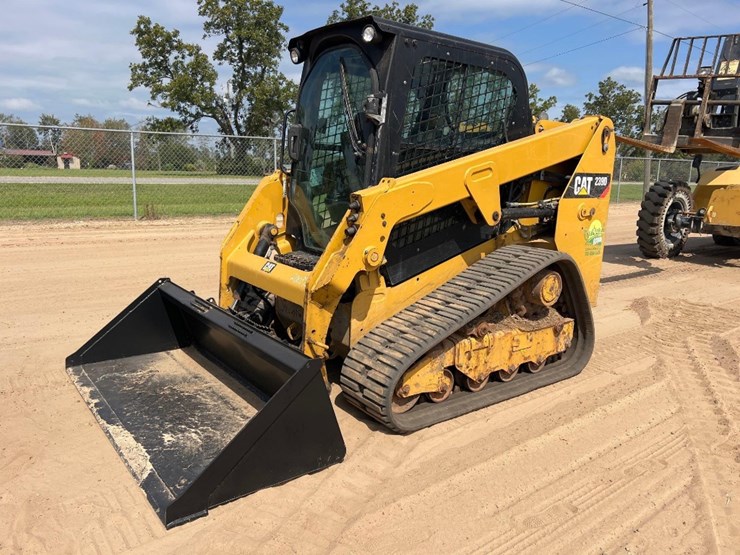 2019-caterpillar-239d-image-8