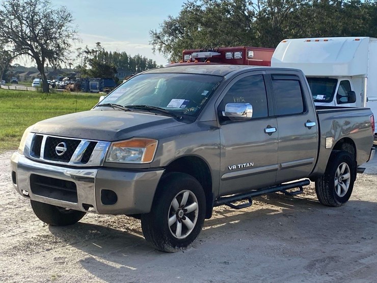 2008-nissan-titan-image-1