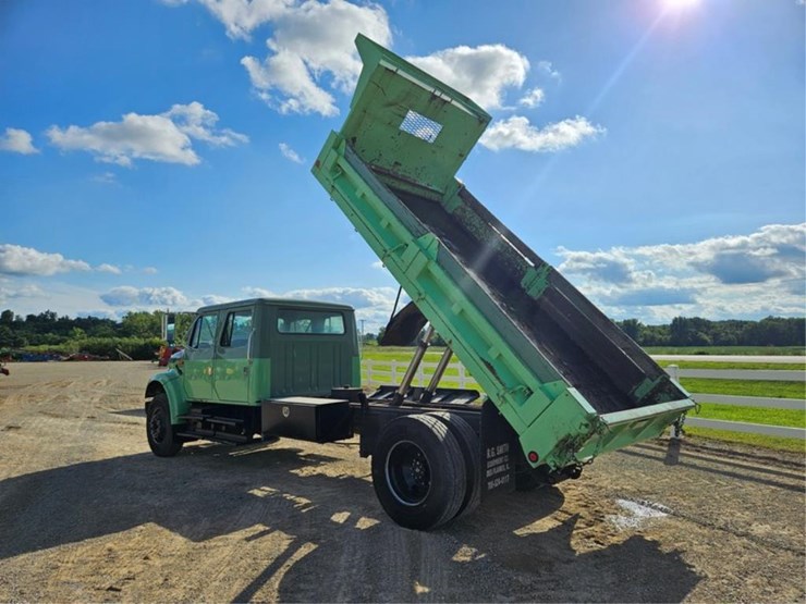 #384-•-1995-ih-4900-crew-cab-dump-truck-image-16