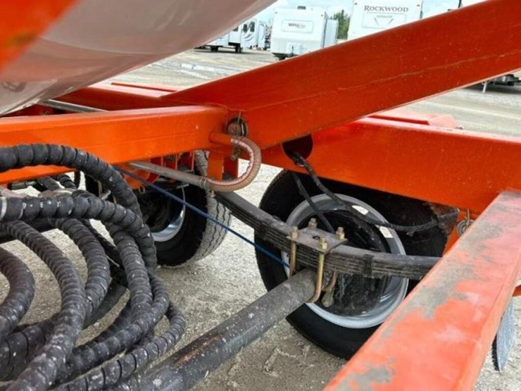 2024-1.5-cubic-meter-tow-behind-tri/a-concrete-fil-image-31