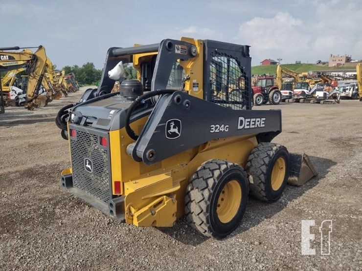 2020-deere-324g-image-27