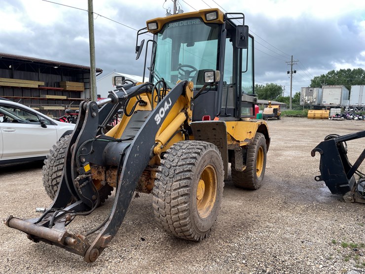 deere-304j-image-1