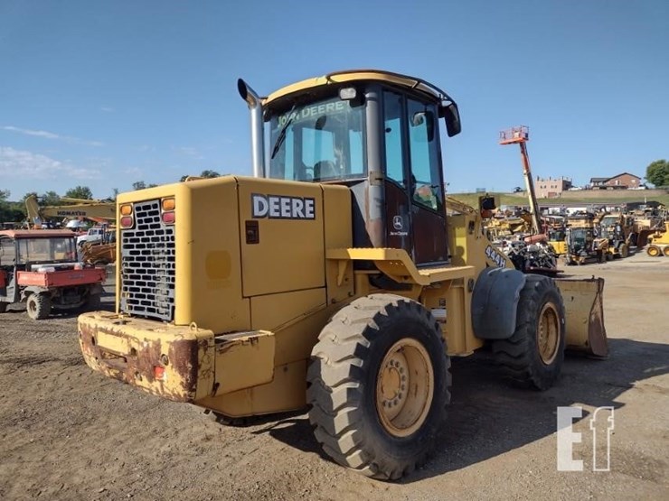 2003-deere-444h-image-34