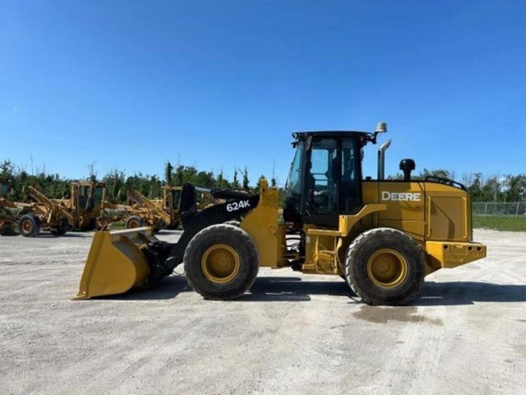 2012-deere-624k-image-14