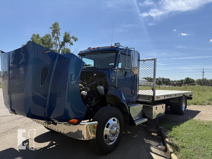 2005-kenworth-t300-image-33