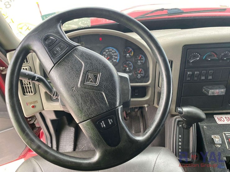 2015-international-durastar-4300-image-31