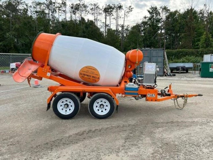 2024-1.5-cubic-meter-tow-behind-tri/a-concrete-fil-image-4
