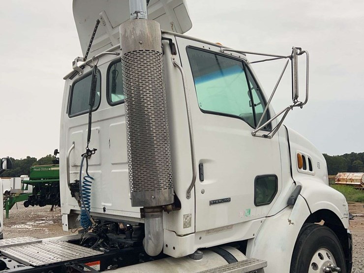 freightliner-sterling-s/a-daycab-truck-image-16