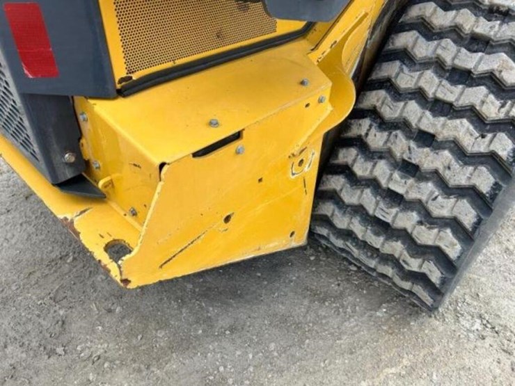 deere-333g-image-32