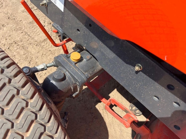 kubota-bx2350d-image-10