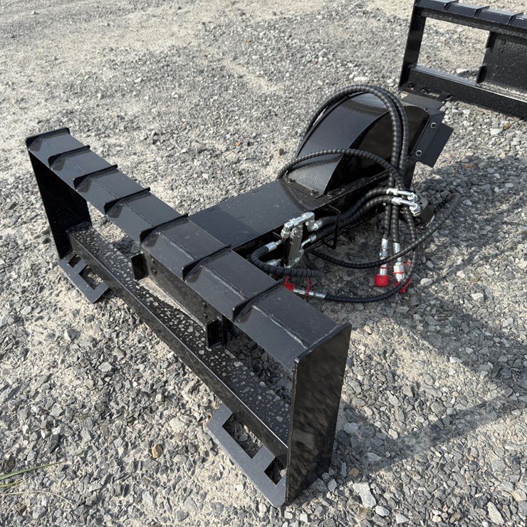 #2000 • #26294 • Unused GIYI Skid Steer Stump Grinder DSZYMJ250763