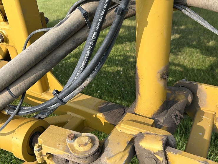 2005-ag-chem-rogator-1074-image-19