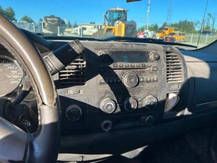 2008-chevrolet-silverado-3500hd-image-11