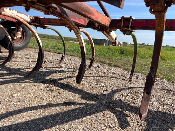 12ft-chisel-plow-image-14