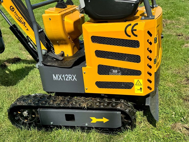 2025-cfg-industrial-mx12rx-mini-excavator-...-unused-image-2