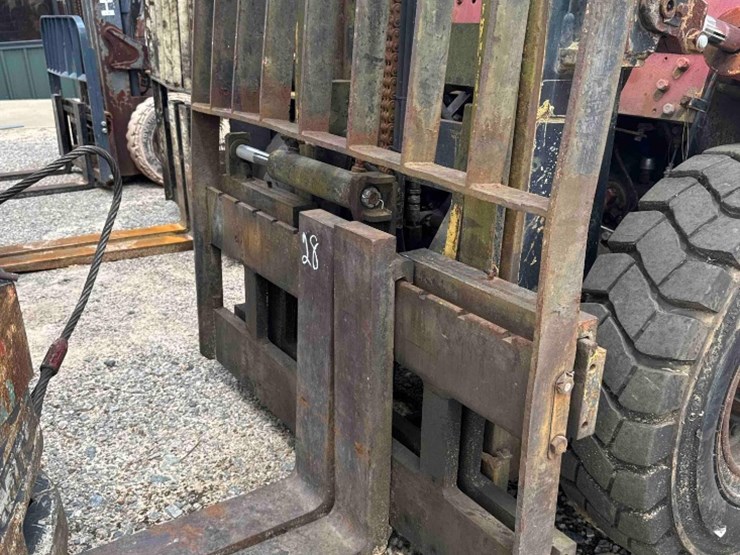taylor-tdf-60s-straight-mast-forklift-image-8