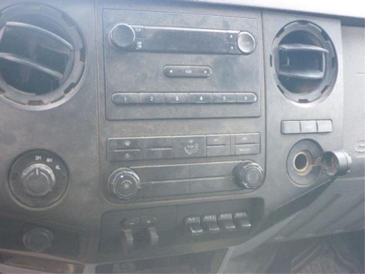 2016-ford-f550-xl-image-8