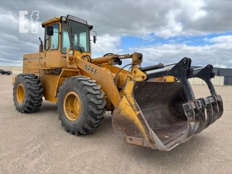 deere-624e-image-3