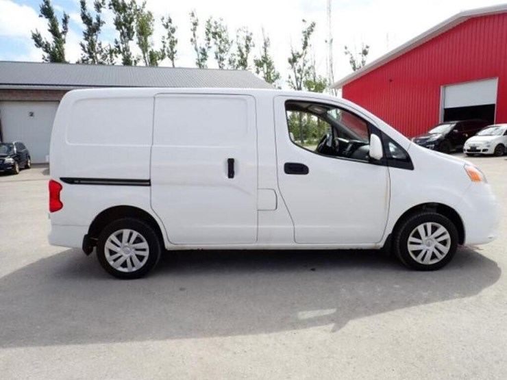 2019-nissan-nv200-image-4