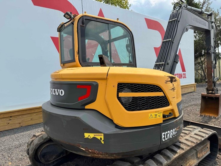 2018-volvo-ecr88d-image-7