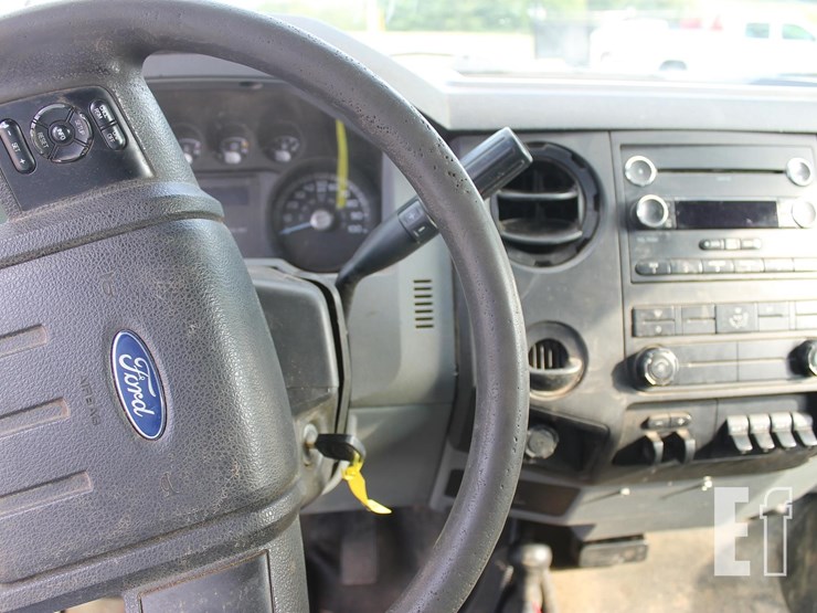 2016-ford-f550-image-7