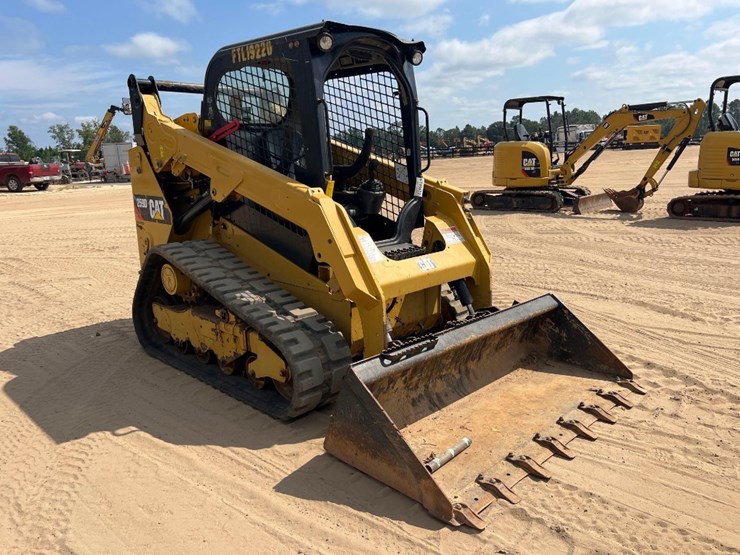 2018-caterpillar-259d-image-6