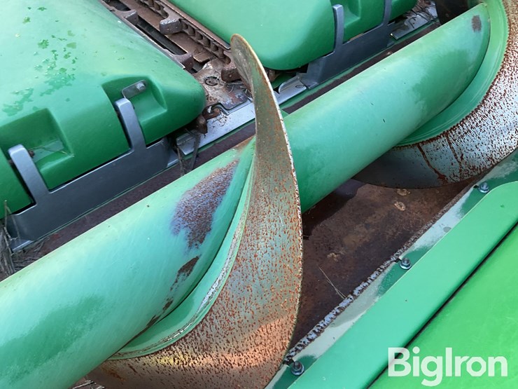 2013-john-deere-608c-image-11
