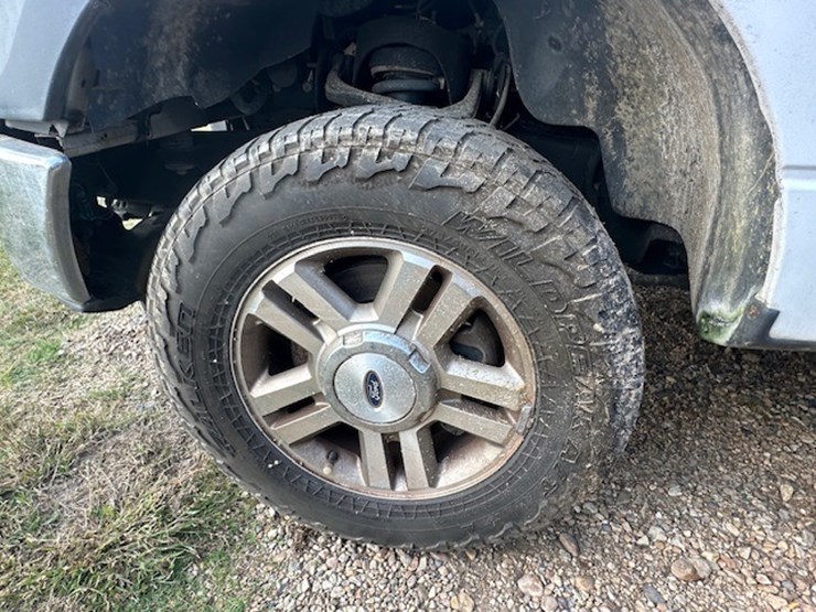 2014-ford-f150-image-13