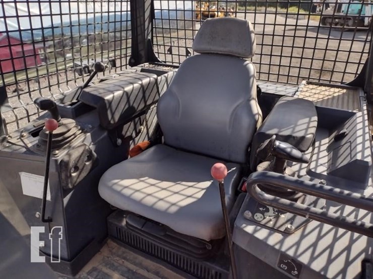 deere-650k-xlt-image-14