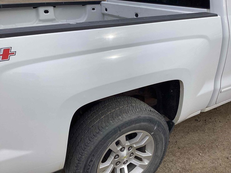 2015-chevrolet-silverado-1500-image-28