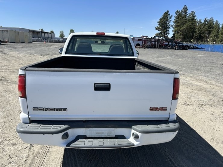 1999-gmc-sonoma-pickup-image-4