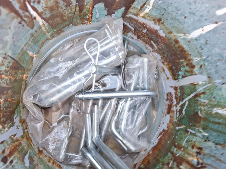 implement-pins-in-bucket-image-2