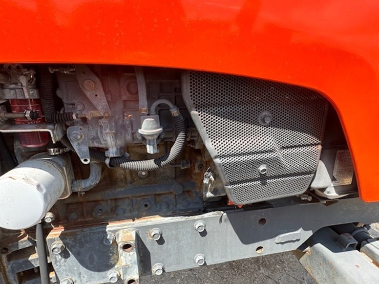 kubota-m8540f-image-37