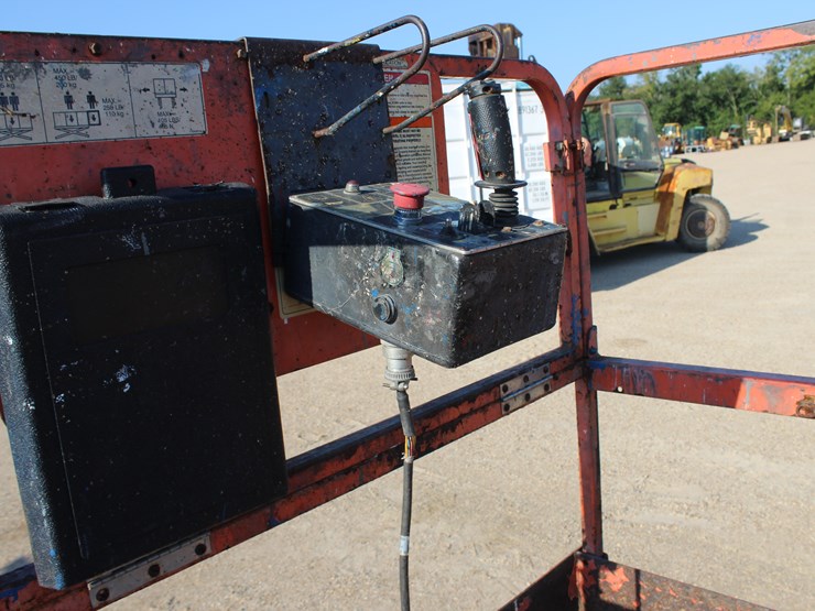 #2239-•-scissor-lift,-model-3246e2-image-5