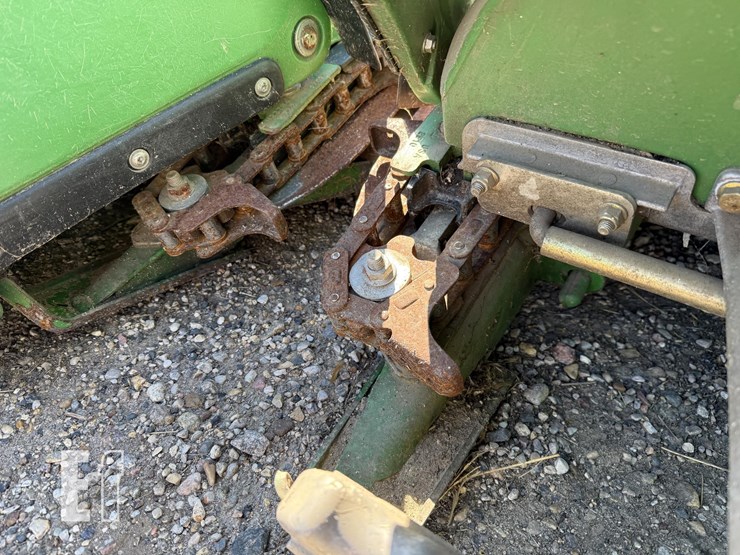 2012-john-deere-608c-image-13