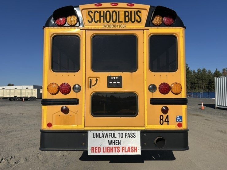 2013-ic-pb10500-school-bus-image-4