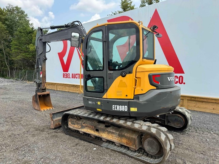 2018-volvo-ecr88d-image-3