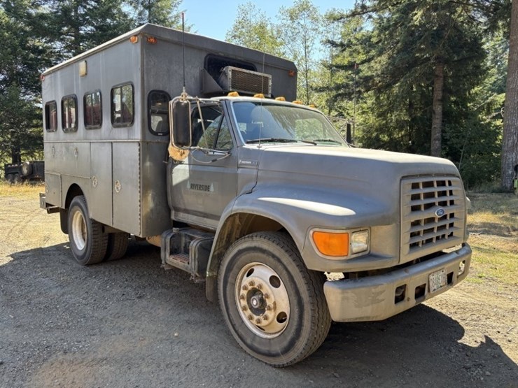 1996-ford-f800-image-7
