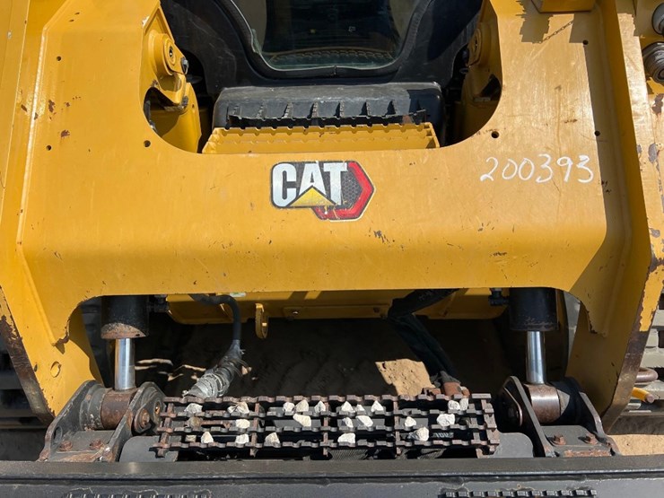 2020-caterpillar-279d3-image-10