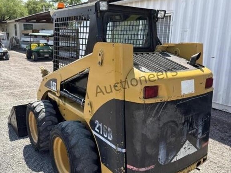 caterpillar-216b-image-9