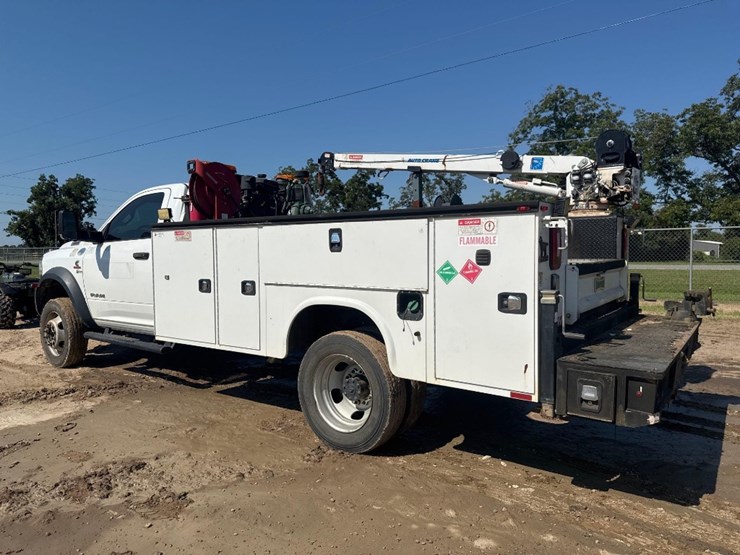 2019-dodge-ram-5500-image-8