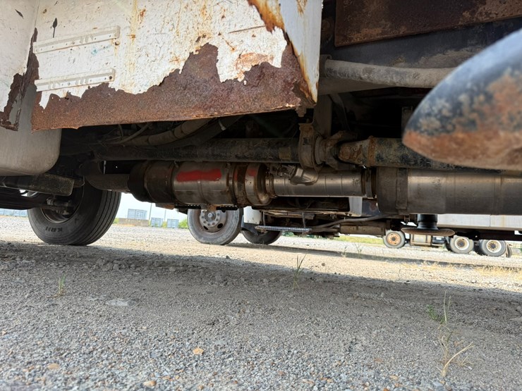 2012-ford-f750-image-69
