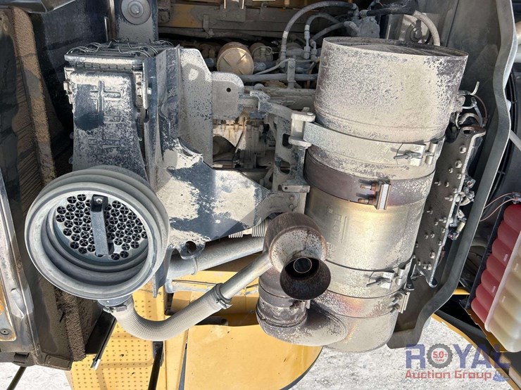 2013-caterpillar-950k-image-9