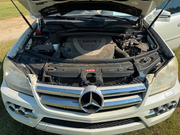 2011-mercedes-benz-gl450-image-7