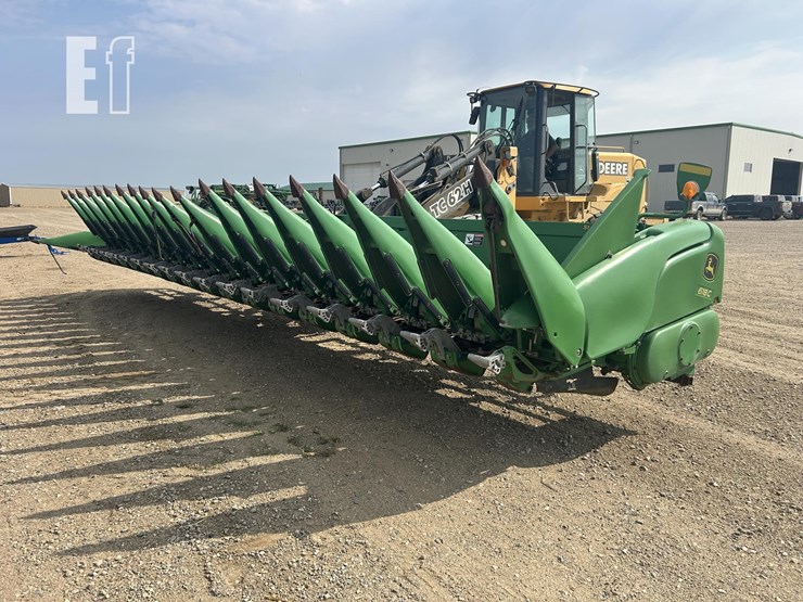 2012-john-deere-618c-image-1