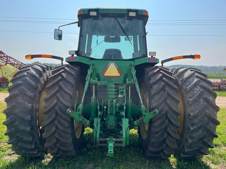 john-deere-8410-image-10