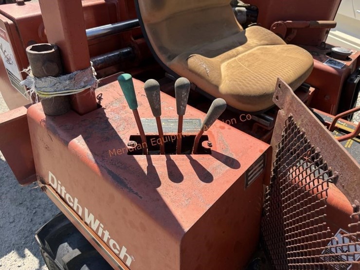 ditch-witch-3500-image-25