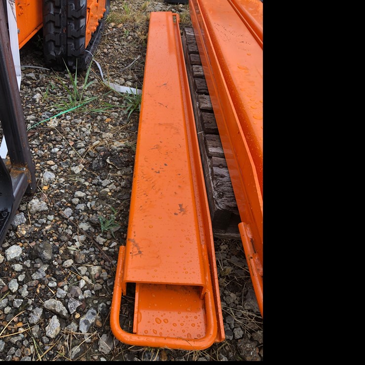 #94 • 7’ PALLET FORK EXTENSIONS